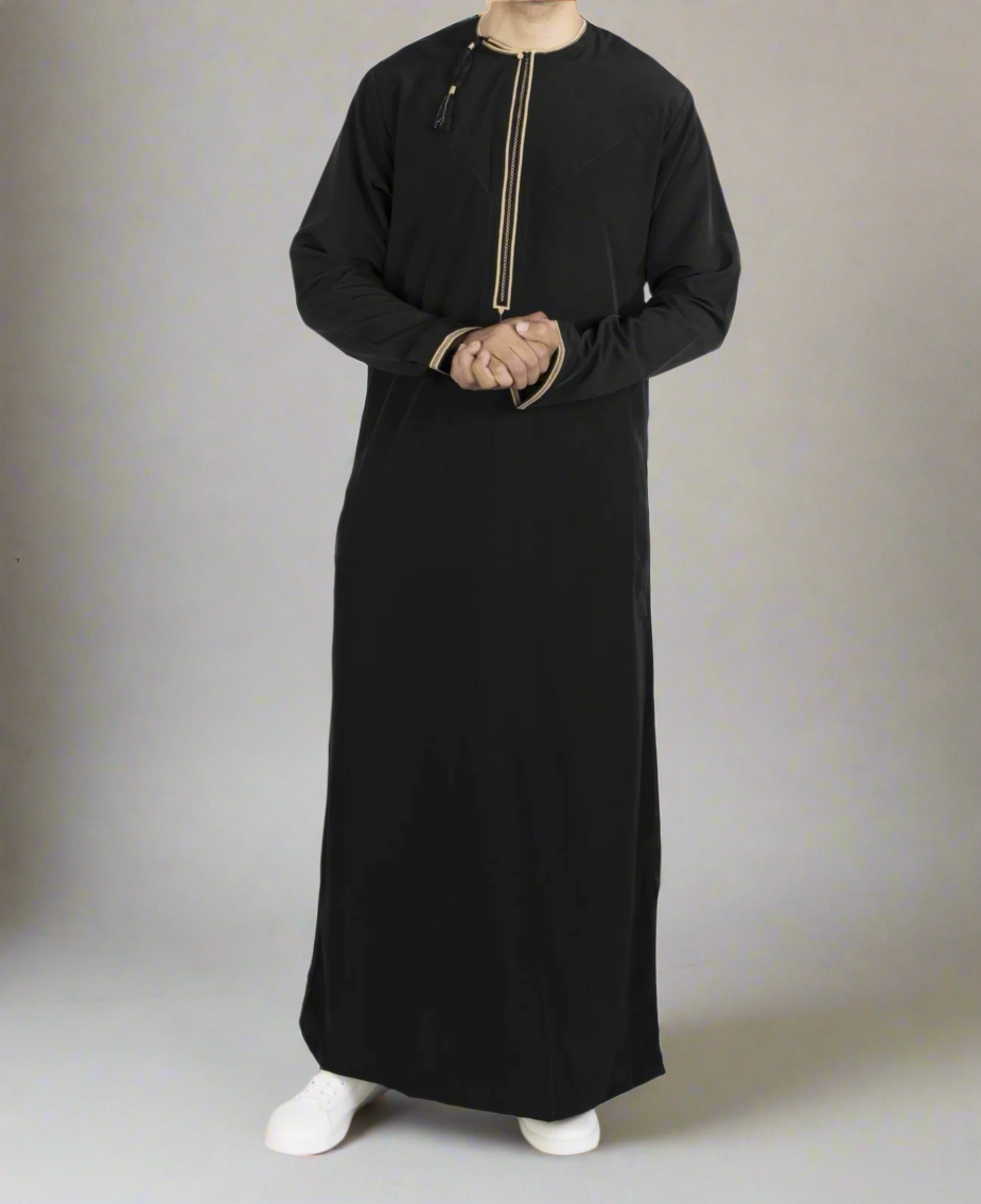 Omani Black & Gold Thobe